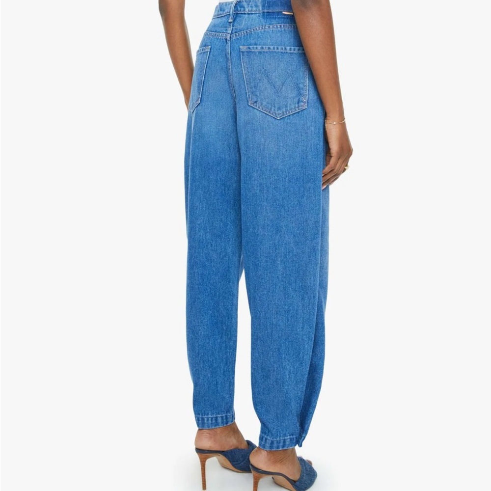 MOTHER High-Rise Cropped Balloon Jeans in Medium Blue - Picture 3 of 16